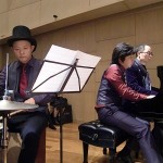 第３ステージでは、ピアノ伴奏を飯田さんと臼田先生の連弾、そして、パーカッションの渡部先生の演奏により、迫力が増します。